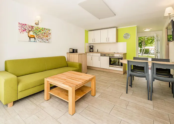 Bungis - 28 Ferienhaeuser Am Grimnitzsee G4 *