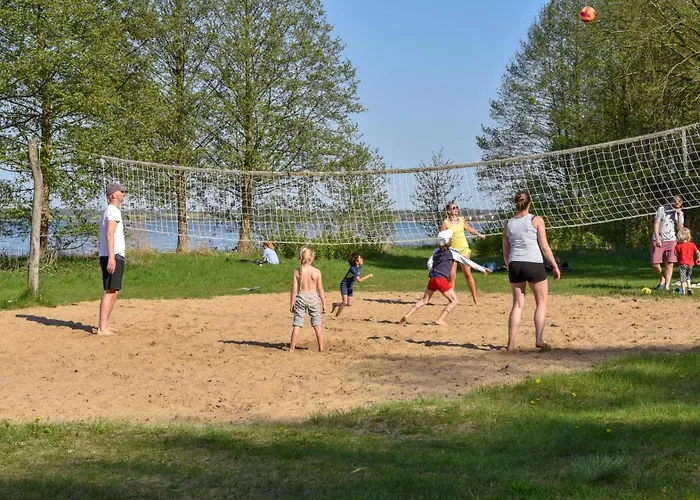 Bungis - 28 Ferienhaeuser Am Grimnitzsee G4 بيت للعطل *